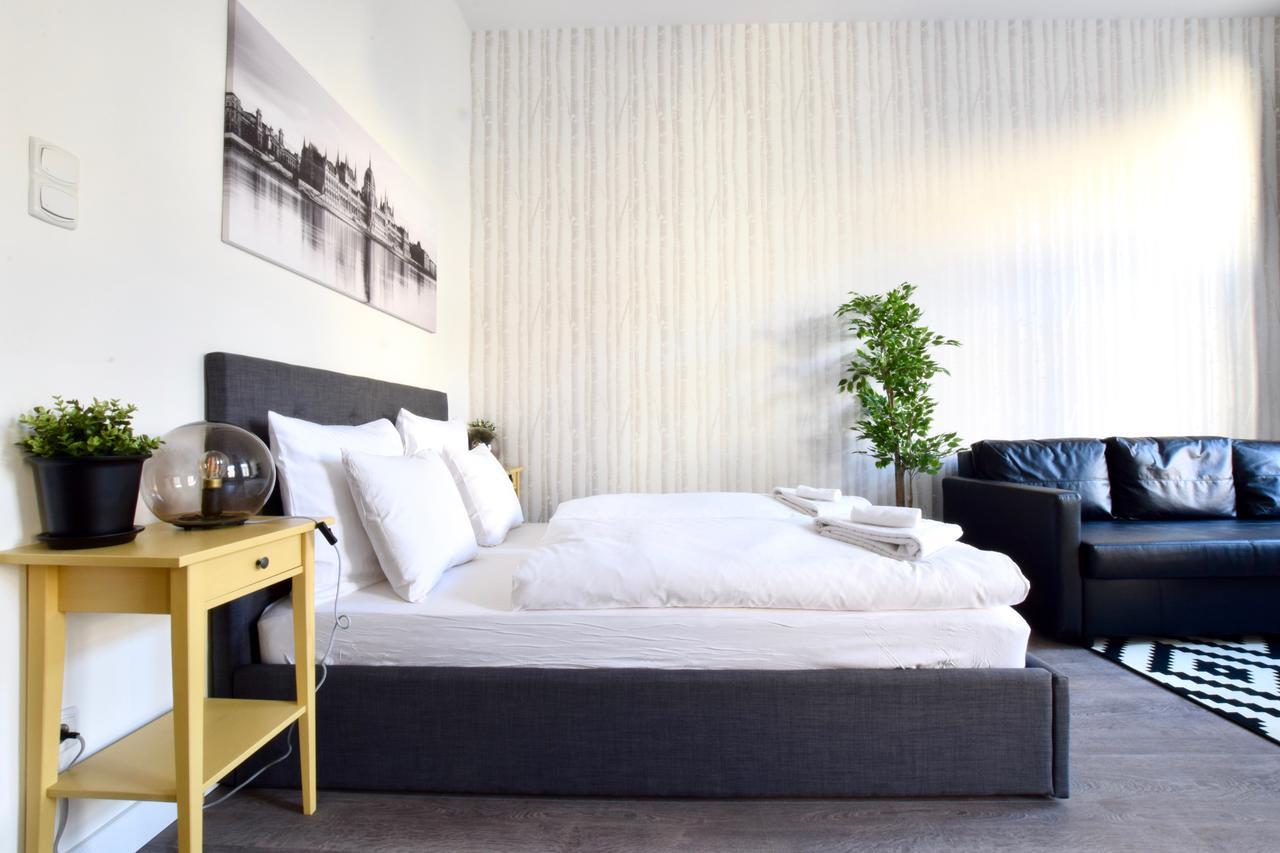 Standard Apartment By Hi5 - Dessewffy 39 Budapest Bagian luar foto